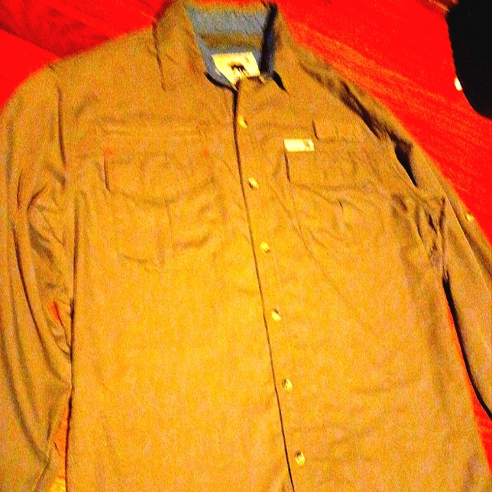 Heavy duty hiking shirt